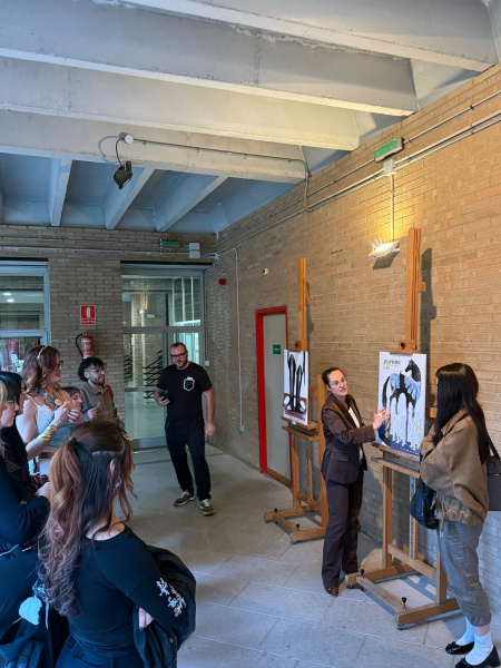 La Escola d'Art i Superior de Disseny de Castell� impulsa la renovaci�n visual de los Premis 9 de Mar� de la Asociaci�n Gregal