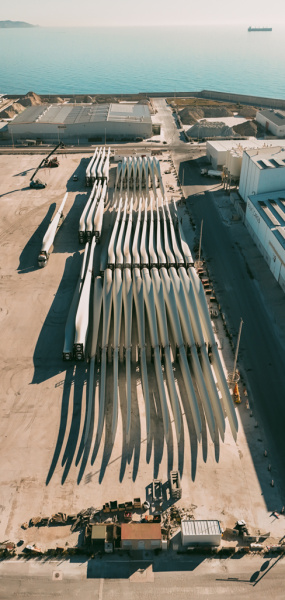 PortCastell� se erige como aliado estrat�gico de Francia para el despliegue de su parque de e�lica marina