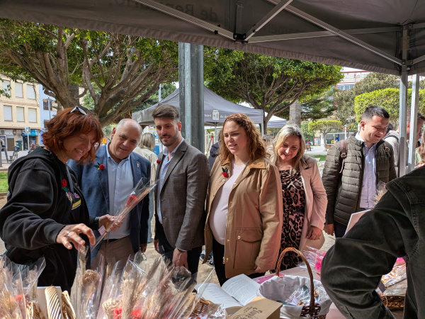 la-feria-del-libro-de-benicarlo-llena-la-ciudad-de-lectura-cultura-y-participacion