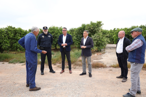 Borriana aborda abocaments a la zona agr�cola del Cam� La Pedrera durant la iniciativa Amb els meus ve�ns