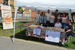 L'�ltima jornada de la Fira del Llibre tanca amb concerts i firmes al jard� Jaume I