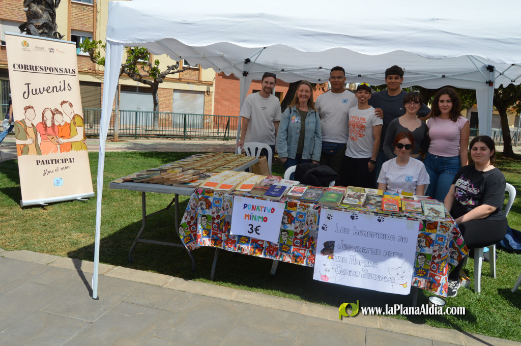 L'�ltima jornada de la Fira del Llibre tanca amb concerts i firmes al jard� Jaume I