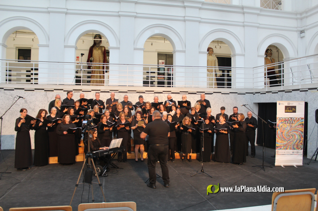 La uni� de veus marca l'emotiu concert Encontres 2026 en el CMC La Merc� de Borriana