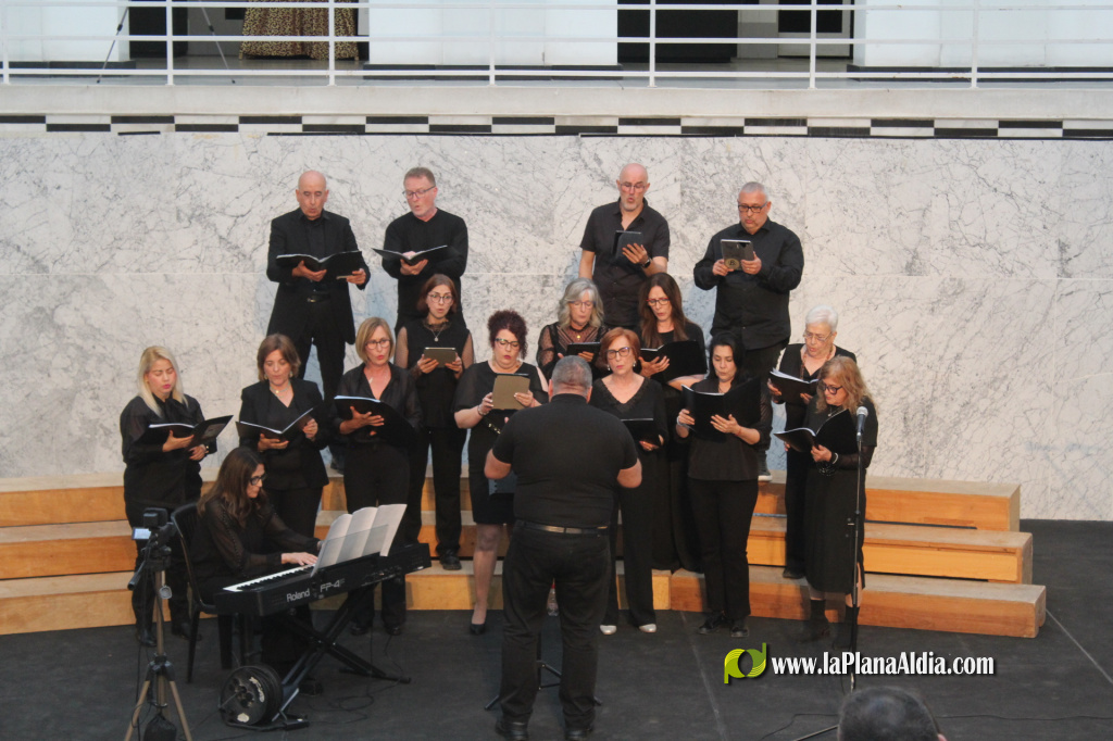 La uni� de veus marca l'emotiu concert Encontres 2026 en el CMC La Merc� de Borriana