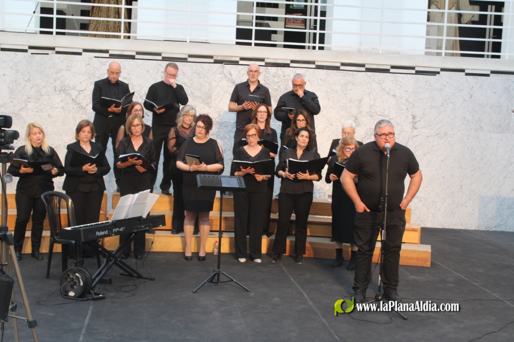La uni� de veus marca l'emotiu concert Encontres 2026 en el CMC La Merc� de Borriana