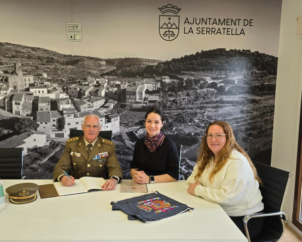La Serratella recibe la visita del subdelegado de Defensa en Castell�n