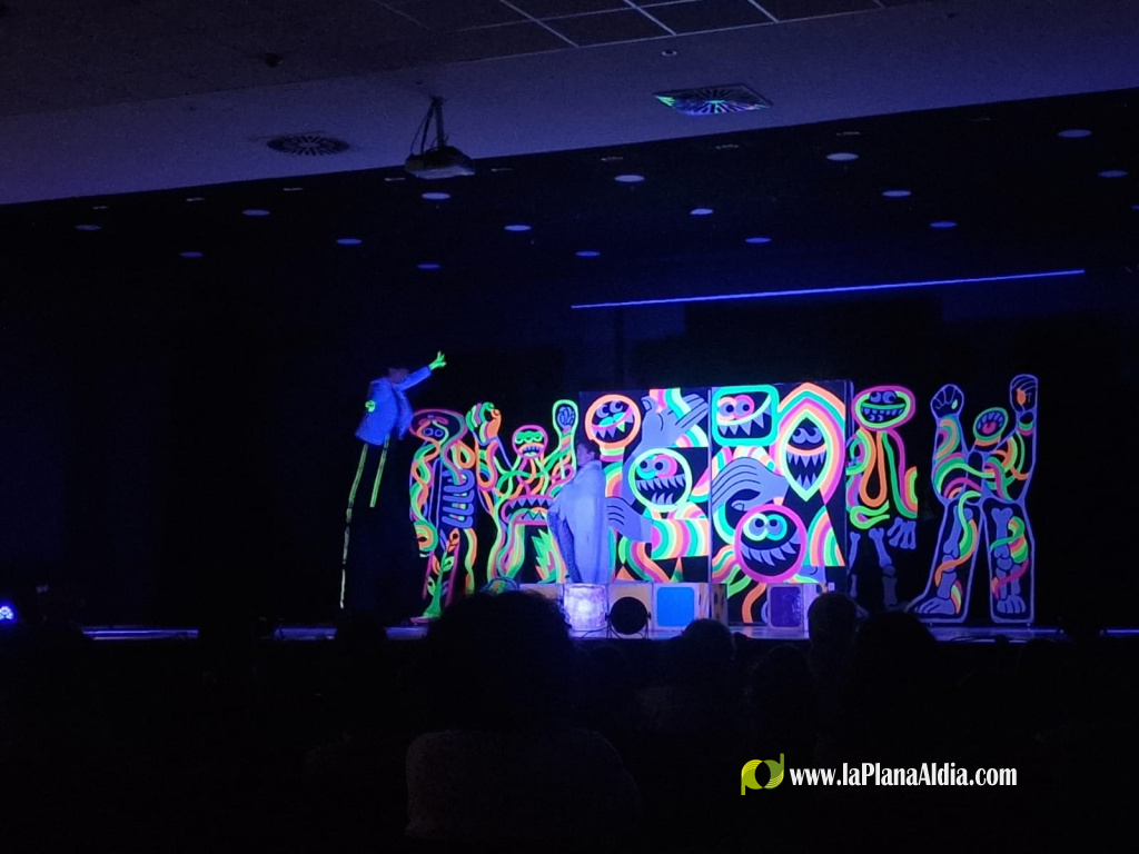 Almenara celebra amb �xit la novena edici� del Festival Cultural 'Nit Taronja'