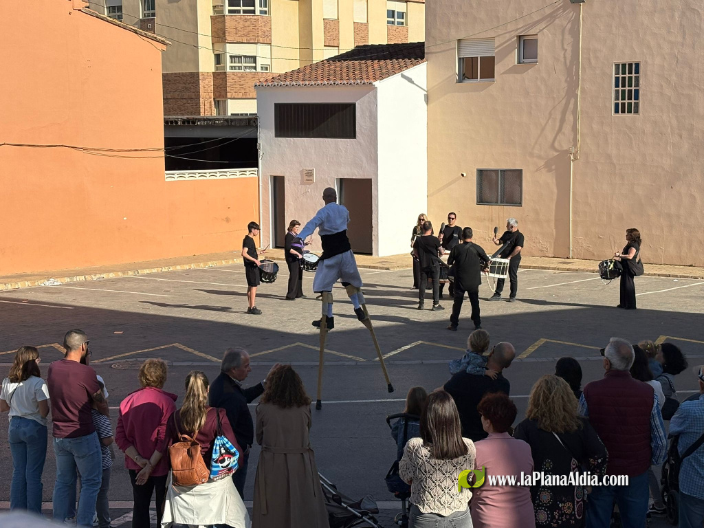 Almenara celebra amb �xit la novena edici� del Festival Cultural 'Nit Taronja'