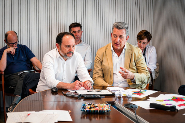 La Generalitat y Reciplasa coordinan la reorganizaci�n del flujo de residuos para garantizar el tratamiento de 400 toneladas tras el incendio en la planta de Onda