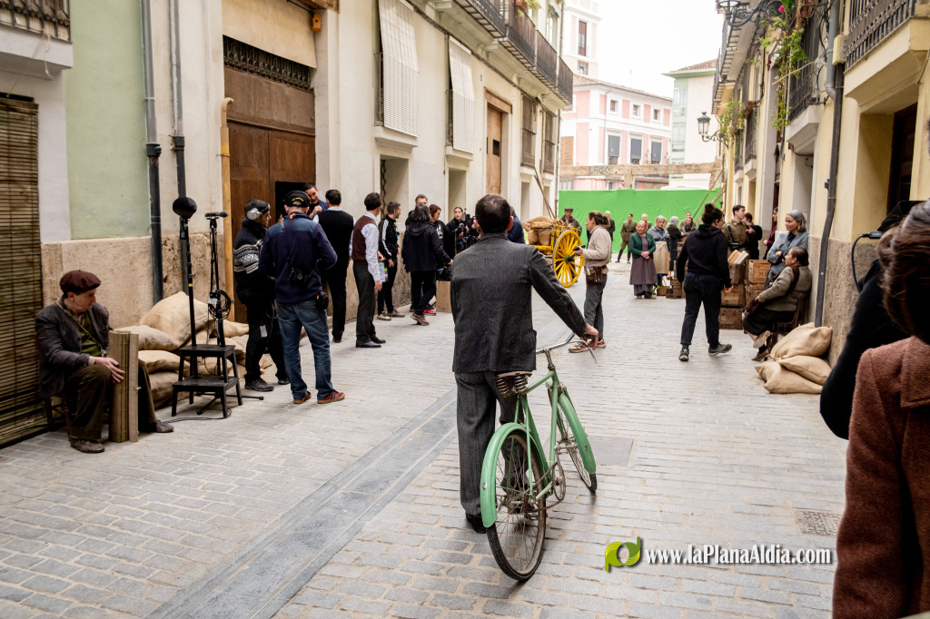 Almenara tanca el cicle 'Connectant amb la Mem�ria Democr�tica' amb la projecci� de la pel�l�cula 'La invasi� dels b�rbars'