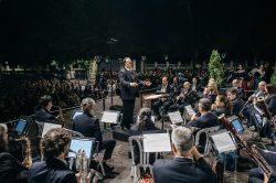 Castell� rende homenatge a la seua Patrona amb la tradicional serenata dedicada a la Mare de D�u del Lled�
