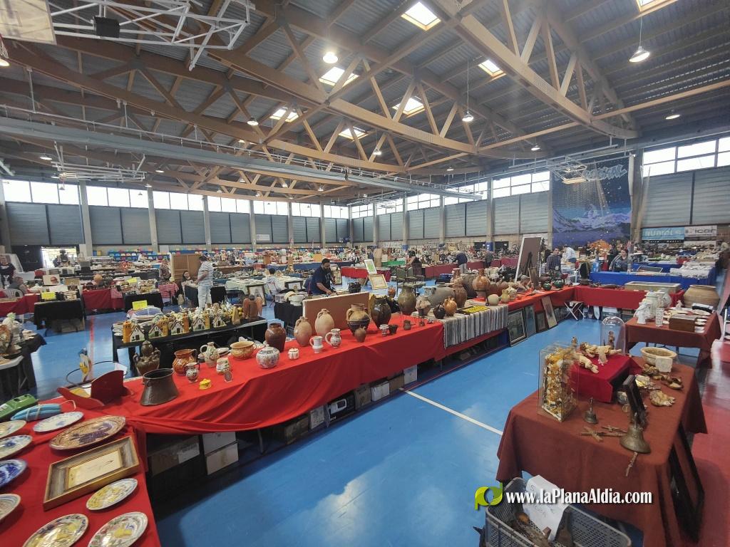 Gran ?xito de la Feria de Antig?edades de Alcora TresorAntic