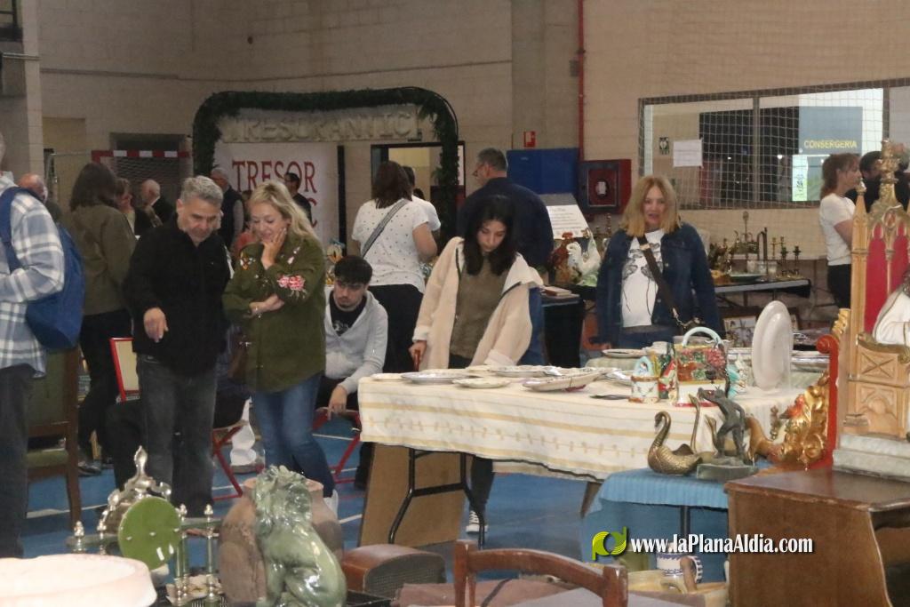 Gran ?xito de la Feria de Antig?edades de Alcora TresorAntic