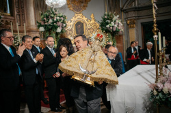 La process� general posa el broquet d'or a la Mare de D�u del Lled� a Castell�