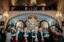 La process� general posa el broquet d'or a la Mare de D�u del Lled� a Castell�
