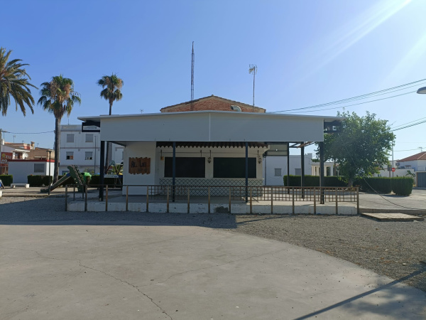almenara-adjudica-el-servicio-de-bar-cafeteria-del-parque-municipal-de-la-playa-casablanca-para-el-verano