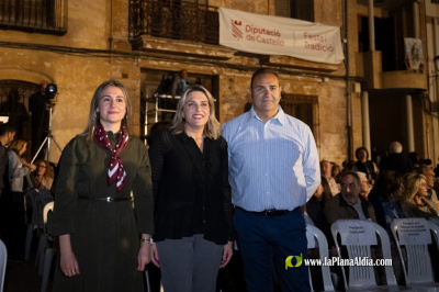 Marta Barrachina ensalza la fachada de la Parroquia Nuestra Se�ora de la Asunci�n en el centenario de su finalizaci�n, como s�mbolo de fe y arte de la Vall d'Uix�