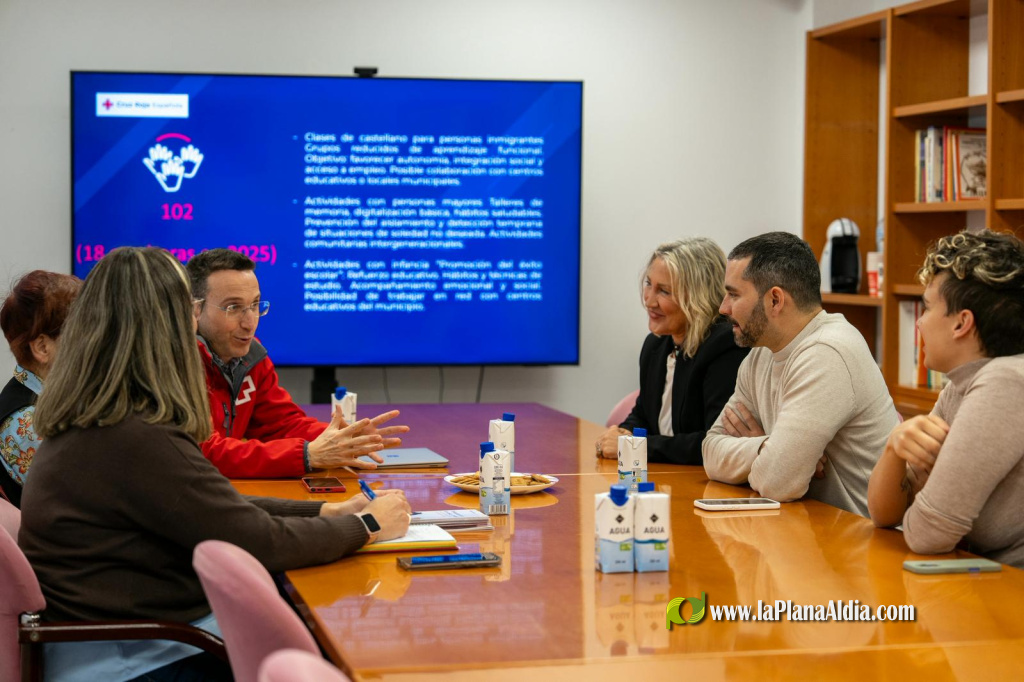 Falomir situa a les entitats socials al centre de la seua agenda amb una ronda de visites per refor�ar la col�laboraci� en l'Alcora