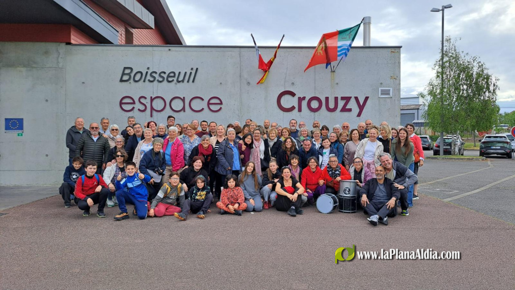 Soneja refuerza su hermanamiento con Boisseuil en un viaje de convivencia y m�sica