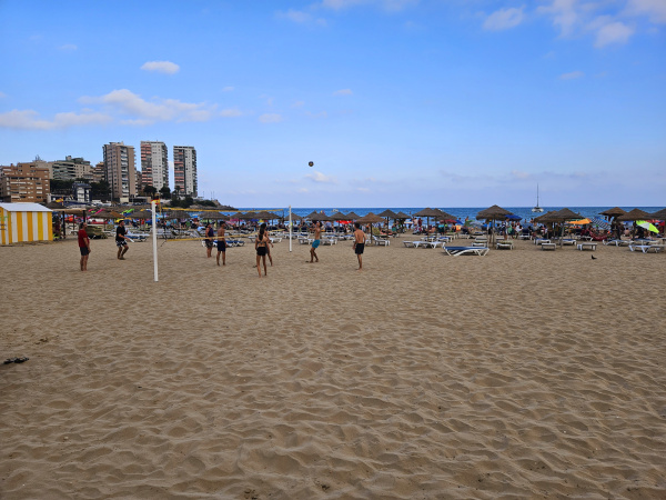 Oropesa del Mar revalida su excelencia turística con cinco Banderas Azules en 2026