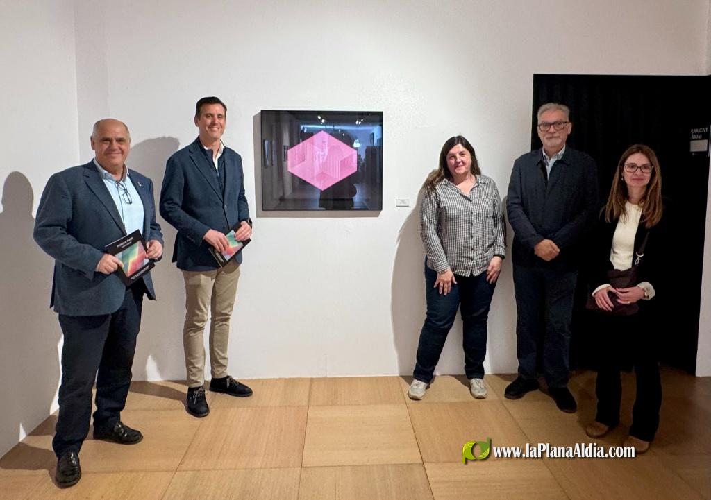 La Diputaci� de Castell� i l'Ajuntament de Benicarl� promocionen l'art contemporani a trav�s de l'exposici� 'Monika Buch. Forma y color'