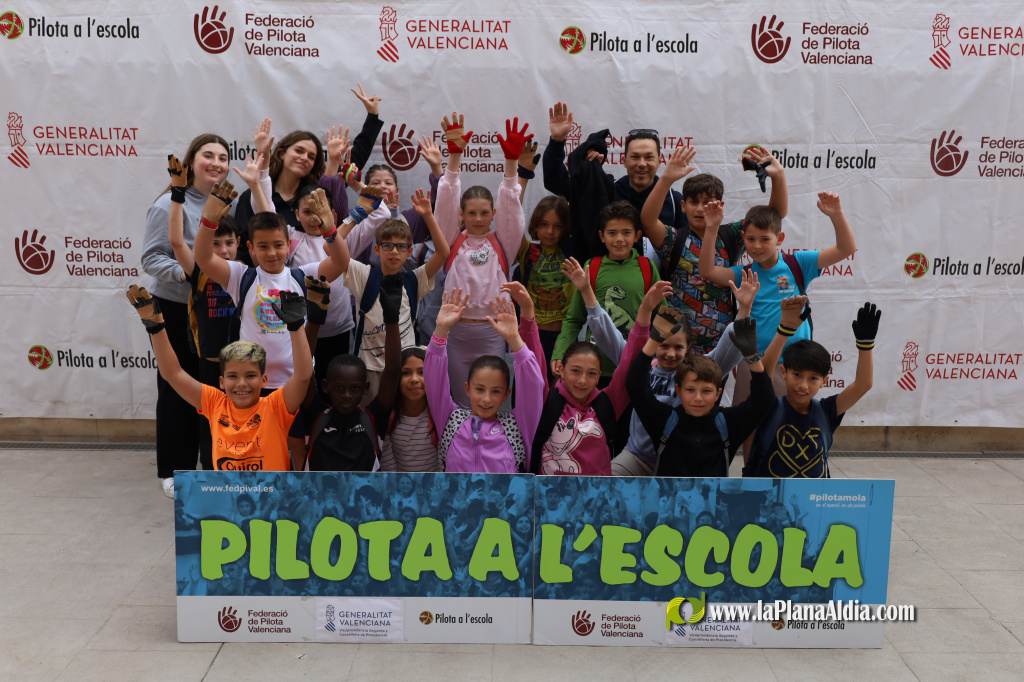 Xilxes vibra amb la novena Trobada de Pilota a l'Escola 2026