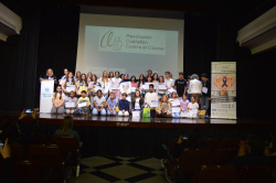 Cerca d'1.000 alumnes de 5� de Prim�ria i 2n d'ESO de Vila-real van participar en la entrega de premis del 5� Certamen Literari de la Delegaci� de Vila-real de l'Associaci� Castell� Contra el C�ncer, amb la participaci� de 14 aules de Prim�ria i 27 de Sec