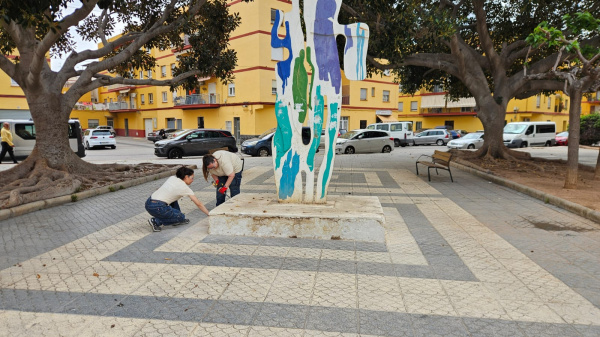 Borriana inicia la remodelació del trencadís de la Plaça de les Eres amb un nou disseny uniforme