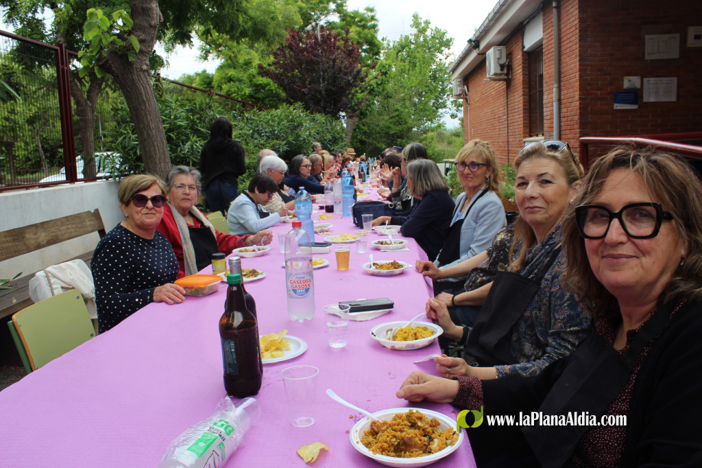 La I Jornada de Conviv�ncia de la FPA Historiador Viciana de Borriana reuneix 80 persones per a una jornada de conviv�ncia i gastronomia