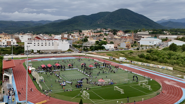 Triple 3 Fitness convierte Onda en epicentro del deporte con 500 participantes y formato renovado