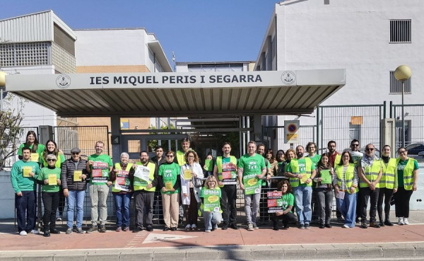 S�lo una PT y media jornada de AL para m�s de 740 alumnos del IES Miquel Peris