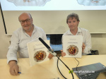 Gran ?xito y curiosidad sobre los platos de enga?o de la Real F?brica que protagonizan un libro