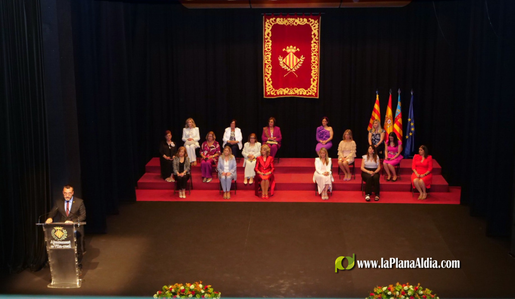 Vila-real honra les corts d'honor de 1976 i 2001 en un emotiu acte en l'Auditori Municipal M�sic Rafael Beltr�n Moner de Vila-real