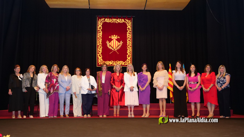 Vila-real honra les corts d'honor de 1976 i 2001 en un emotiu acte en l'Auditori Municipal M�sic Rafael Beltr�n Moner de Vila-real