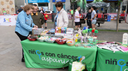 La 5K Rosarieres, inclosa en el Circuit de Curses Populars de Vila-real, organitzada pel Servei Municipal d'Esports (SME), va reunir m�s de 700 inscrits; guanyen Carlos Folch Bord�s i Rosa Peguero Cadaval