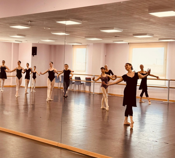 Burriana acoge un intenso fin de semana de danza con Latorre, Gallardo y López-Crevillén