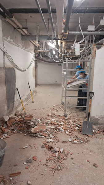 Burriana transforma la planta sótano de Servicios Sociales para crear vestuarios con duchas para el SAD