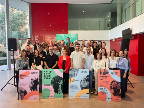 La Vall d'Uixo presenta Cercle, un nuevo programa para cuidar, acompañar y mejorar la calidad de vida de la gente mayor