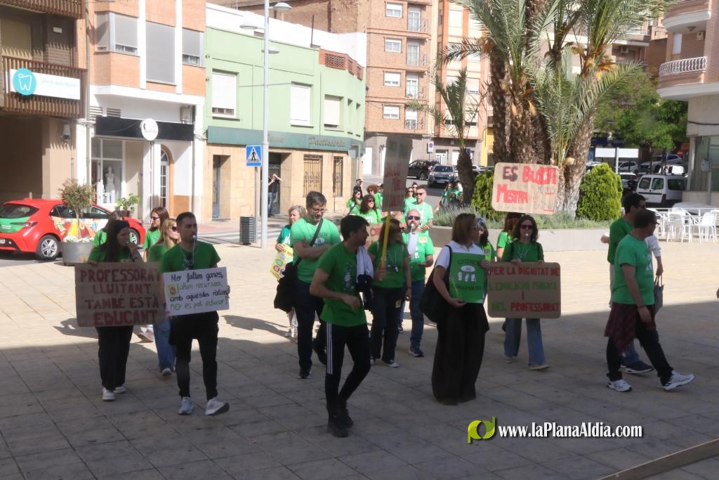 Numerosos profesores de Alcora participan en la Huelga Educativa de la Comunitat Valenciana