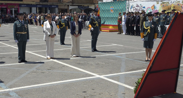 la-guardia-civil-celebra-su-182-aniversario-fuera-de-la-comandancia-para-reforzar-la-seguridad-de-proximidad-en-la-vall-d-uixo