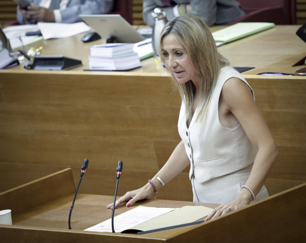 El Consell eleva un 50% el presupuesto para la violencia contra la mujer y tacha de 'feminismo impostado' a la izquierda
