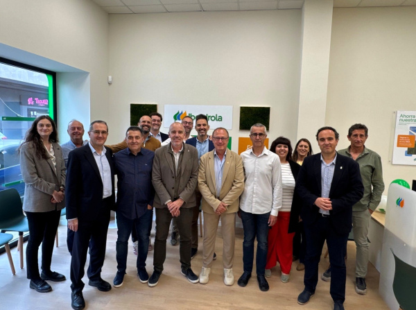 iberdrola-inaugura-un-nuevo-punto-de-atencion-al-cliente-en-moncofa-para-mejorar-la-atencion-y-el-asesoramiento-energetico