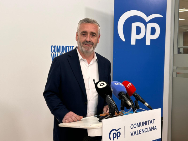 El PPCV acusa a Morant de deslealtad institucional por agitar la pancarta política en lugar de buscar soluciones