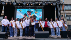 III Crida Fest: concerts i reconeixement a Gloria Mata Can�s amb l'entrega d'un diploma