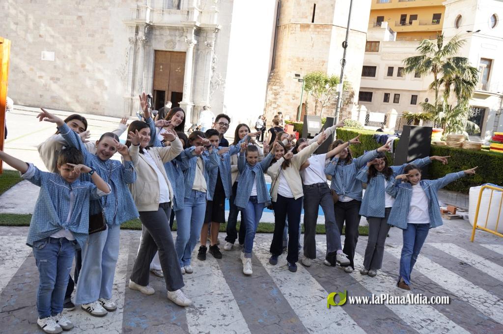 Burriana vesteix els seus carrers engalanats com a jardins amb 38 Creus de Maig i consolida el seu estatus com a Festa d'Inter?s Tur?stic Auton?mic