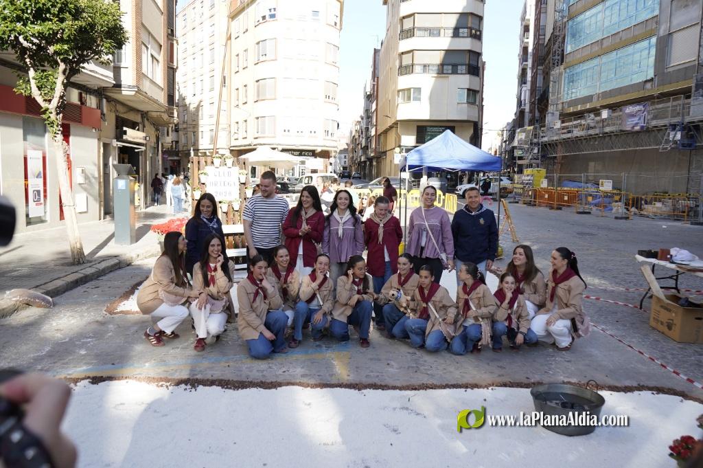 Burriana vesteix els seus carrers engalanats com a jardins amb 38 Creus de Maig i consolida el seu estatus com a Festa d'Inter?s Tur?stic Auton?mic