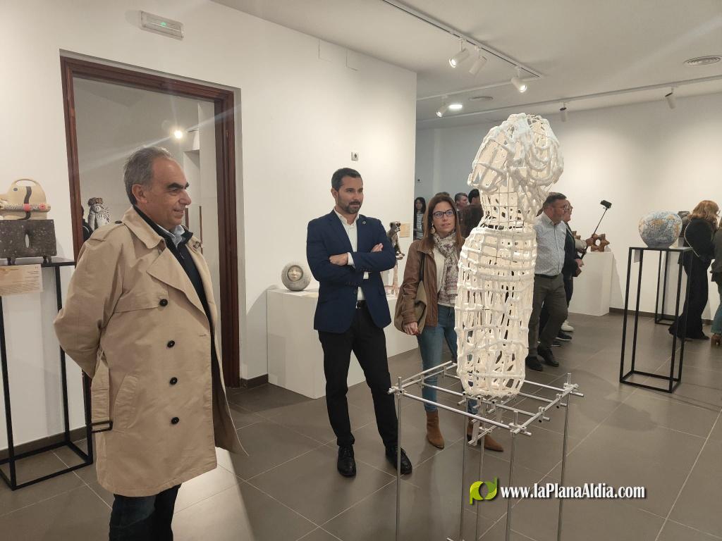 L�Alcora brilla en una noche de cer?mica, arte, m?sica y talento internacional en la gala del CICA 2026