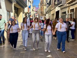 Almassora vibra amb un encierro multitudinari de bous cerrils