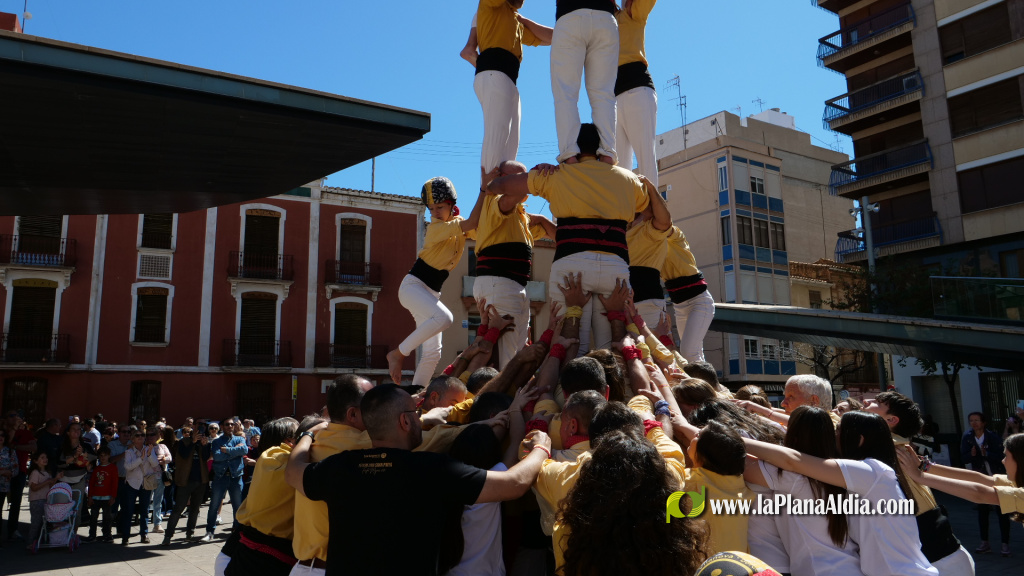 Bordegassos de Vilanova i la Geltr� visiten Vila-real en un acte de fraternitat entre ciutats germanes