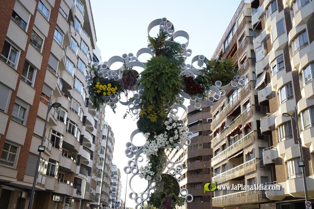 Borriana desperta plena de jardins de flors naturals